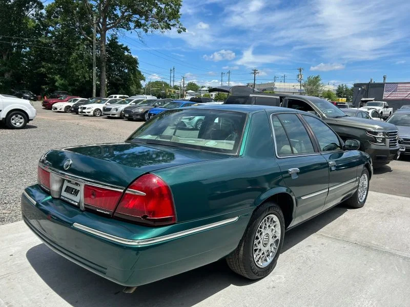 Used 2000 Green Mercury GS Sedan 4D image 8