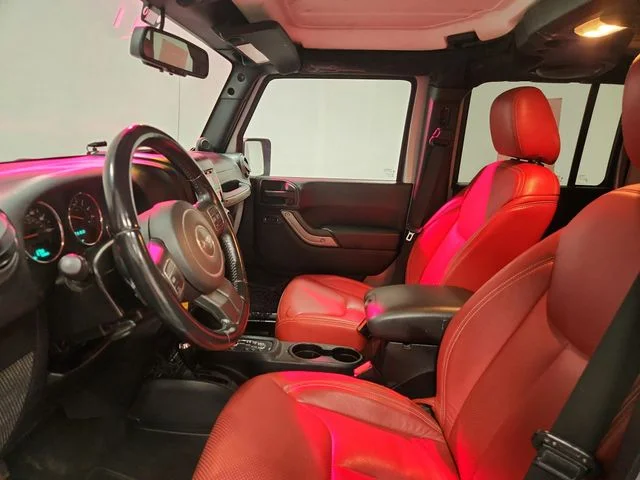 Used 2014 Gray Jeep Unlimited Sport image 9