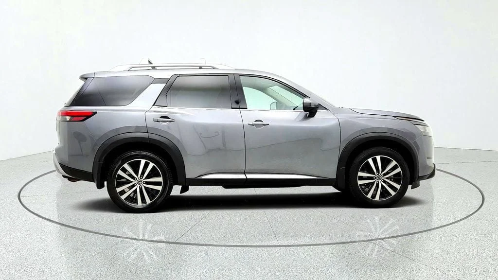 Used 2024 Boulder Gray Pearl Nissan Platinum 4WD image 4