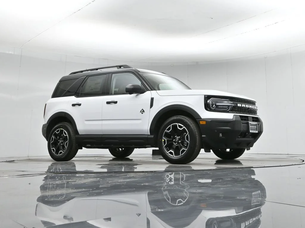 New 2026 Oxford White Ford Outer Banks image 3