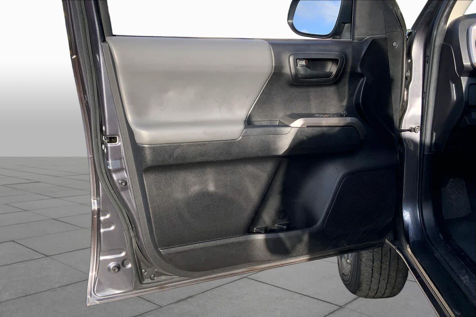 Used 2022 Magnetic Gray Metallic Toyota SR5 image 21