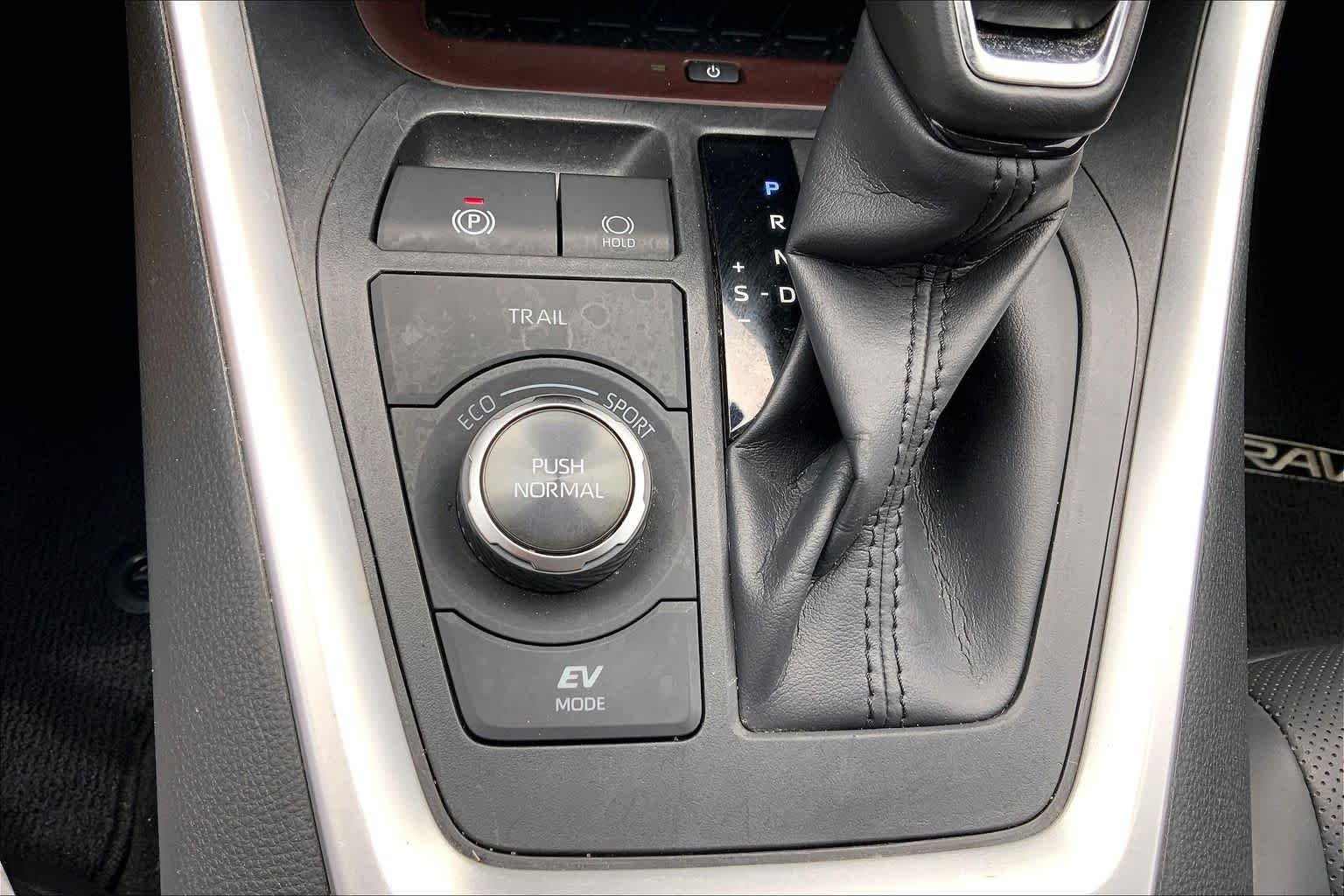 Used 2023 Blueprint Toyota Hybrid Limited image 35