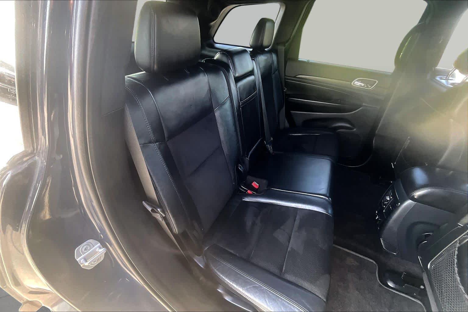 Used 2018 Rhino Clear Coat Jeep Altitude image 21