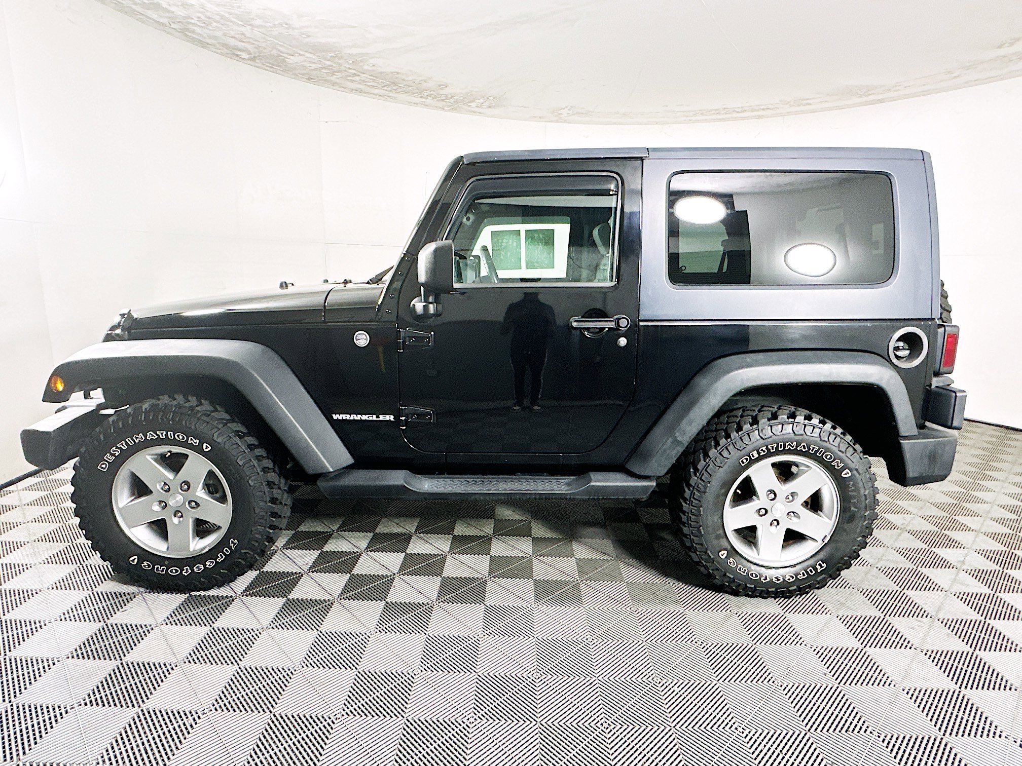 2010 Jeep Wrangler thumbnail 9