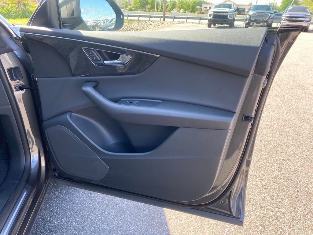 Used 2019 Gray Audi 3.0T Premium image 15