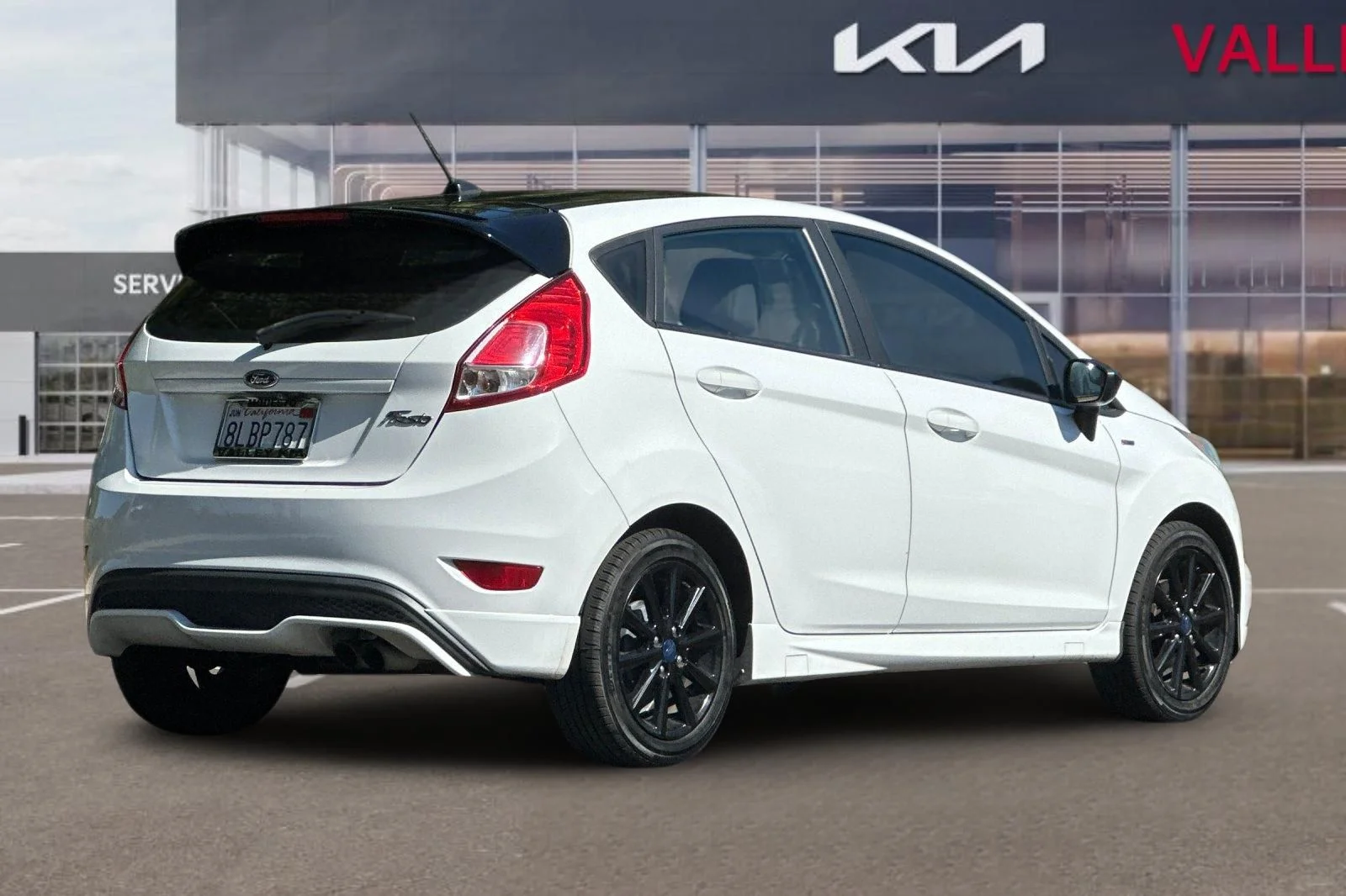 Used 2019 Oxford White Ford ST image 4