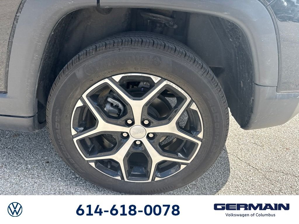 Used 2024 Black Jeep Limited image 14
