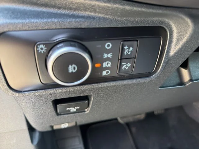 Used 2025 White Ford Outer Banks image 14