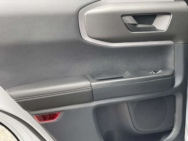New 2026 Space White Metallic Ford Outer Banks® image 9