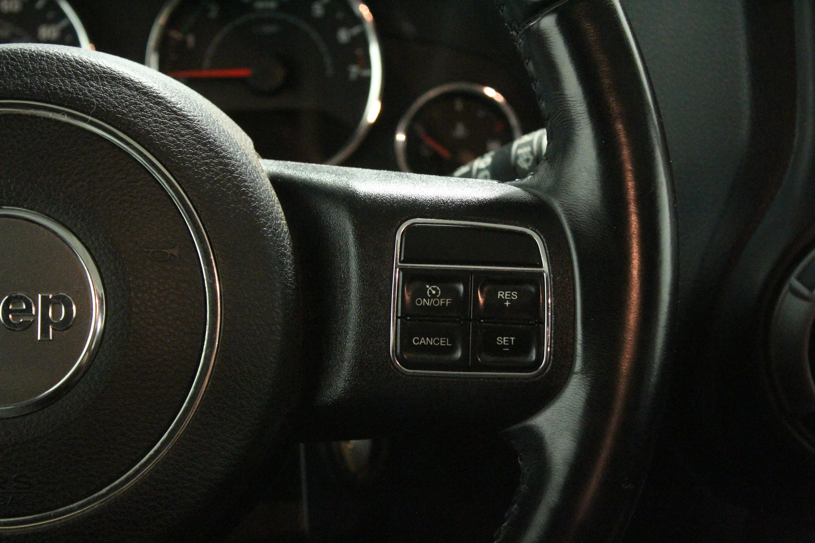 Used 2018 Bright White Clearcoat Jeep Sport image 22