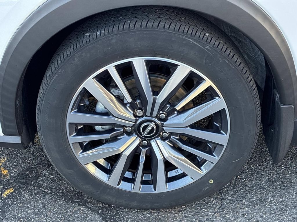 Used 2023 White Nissan SR image 19