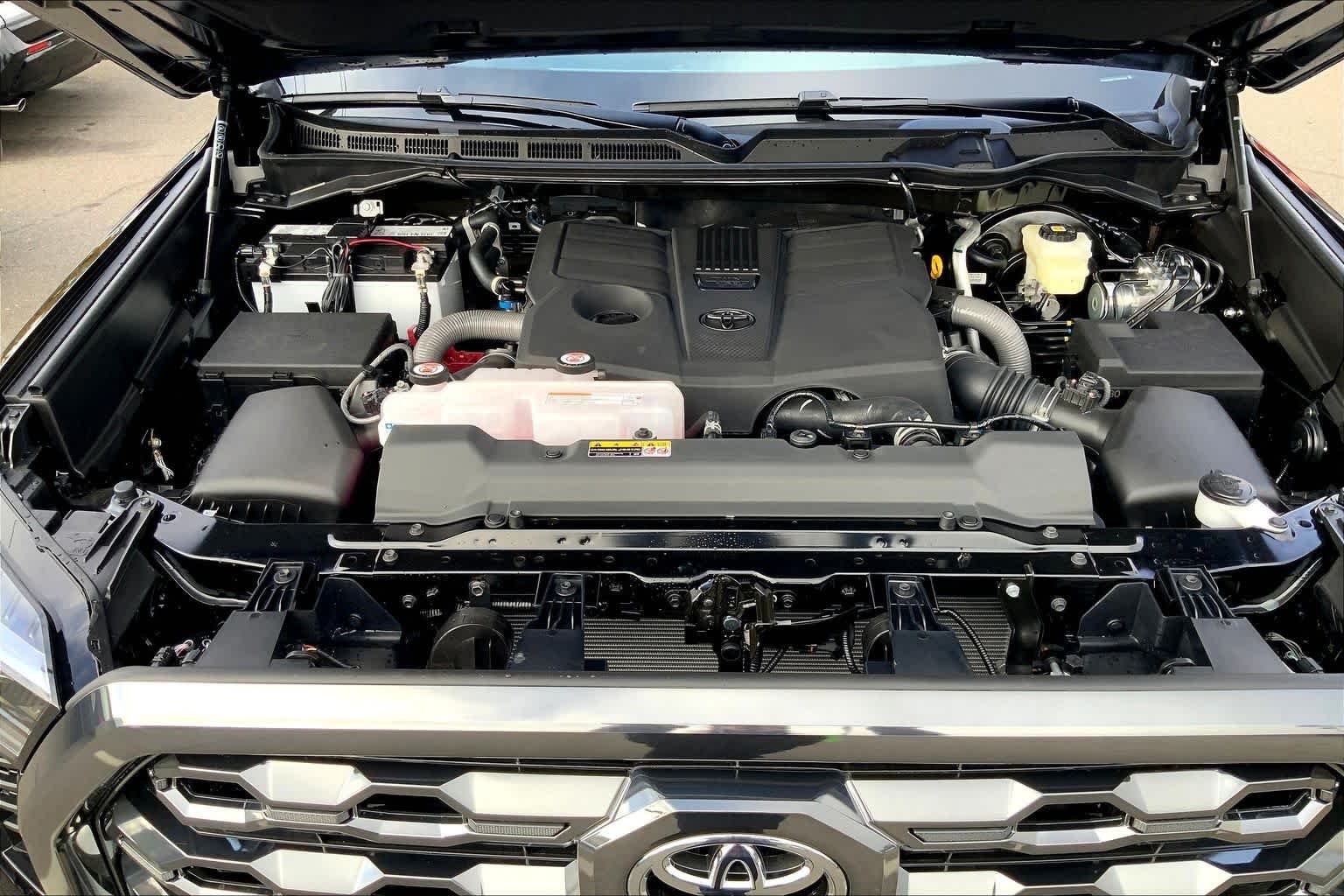 2026 Toyota Tundra Platinum - Photo 16