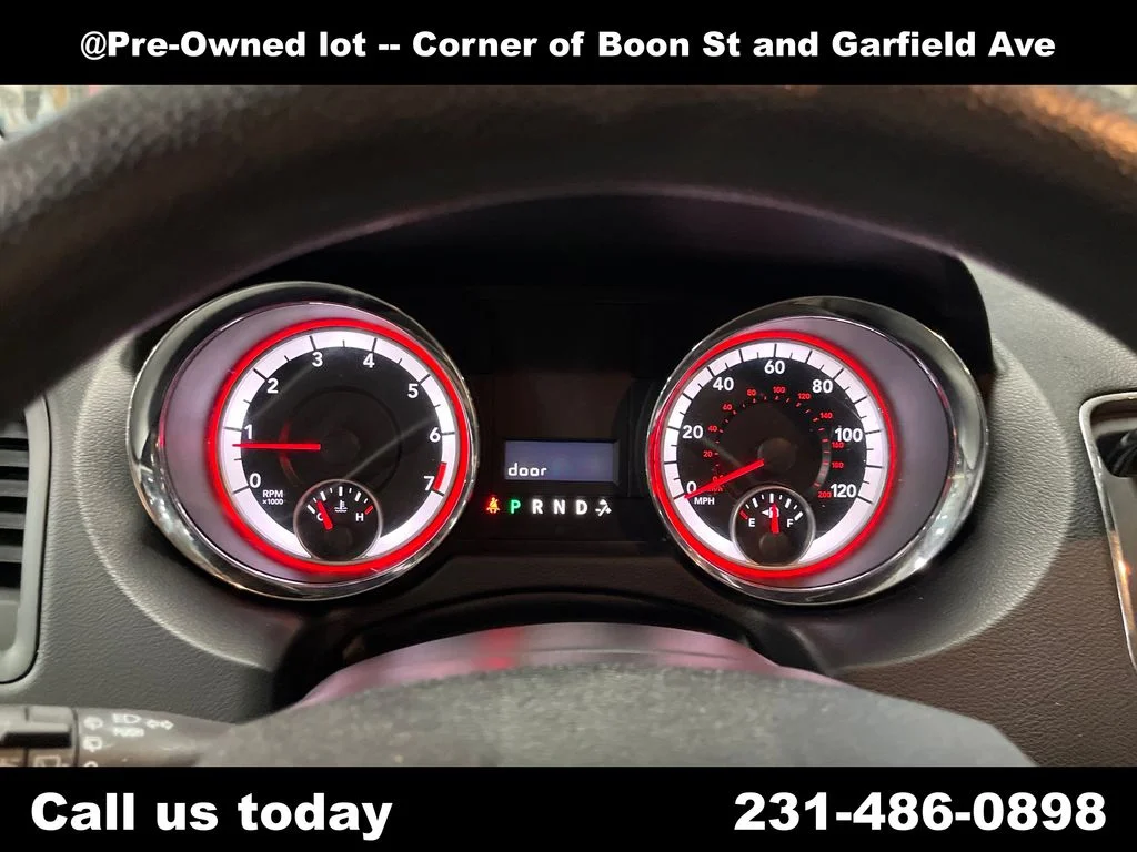 Used 2014 Red Dodge SXT image 21