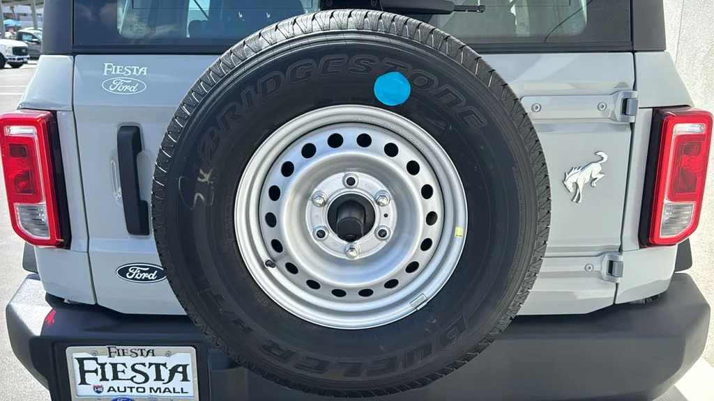 New 2026 Avalanche Gray Ford Base image 5