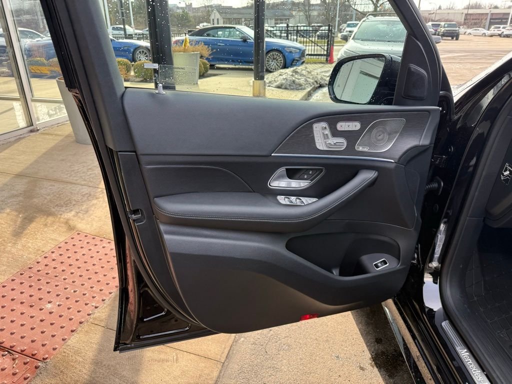 New 2026 Obsidian Black Metallic Mercedes-Benz GLE 350 image 11