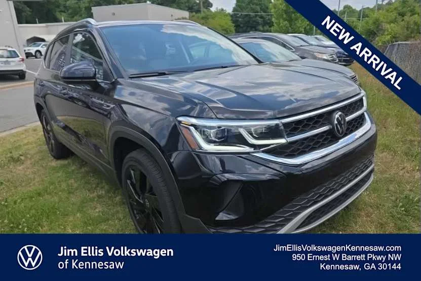 2023 Volkswagen Taos 1.5T SEL 4Motion's photo
