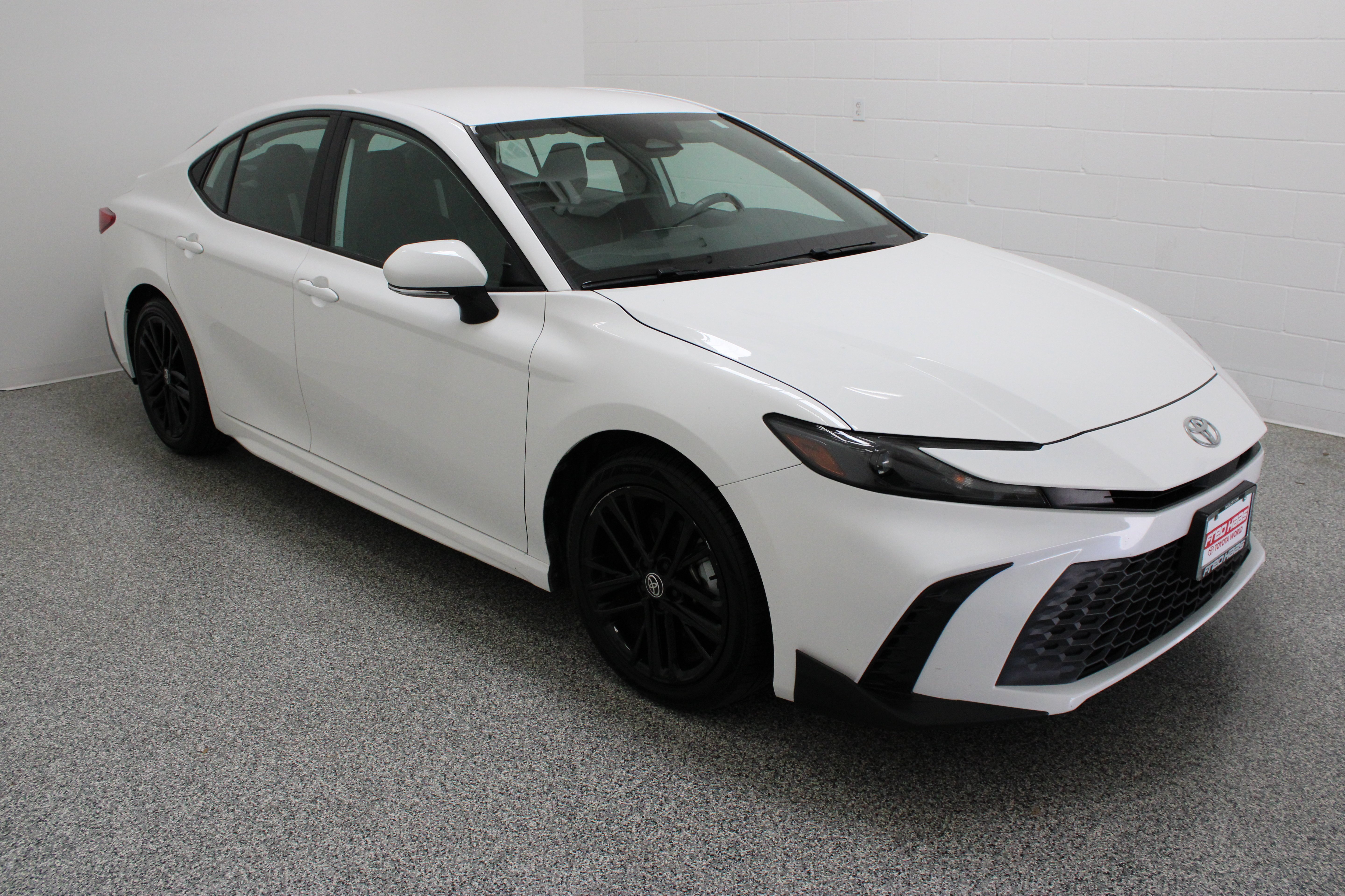 Used 2025 White Toyota SE image 4