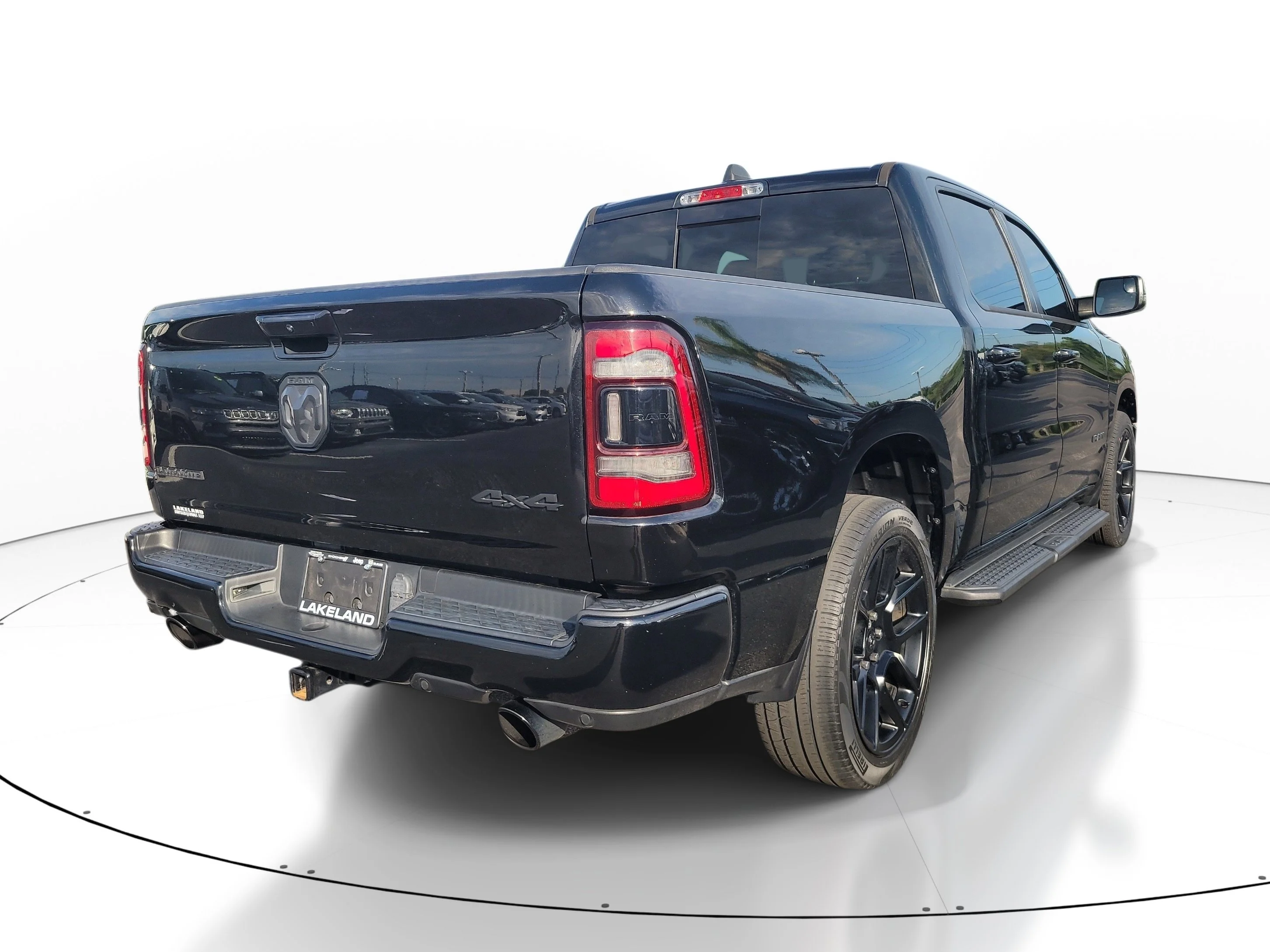 Used 2023 Diamond Black Crystal Pearlcoat Ram Laramie image 4