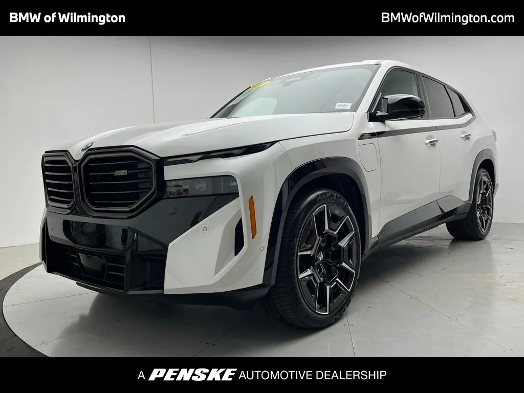 2023 BMW XM -'s photo