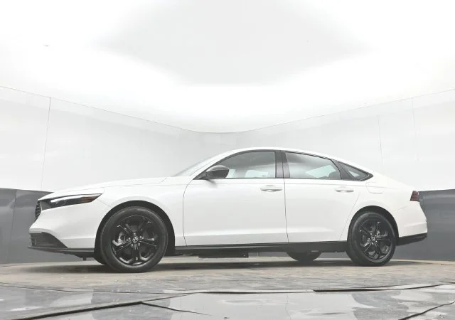 2025 Honda Accord SE - Photo 98