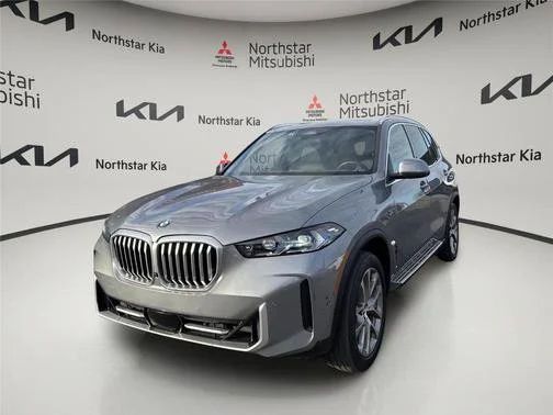 Used 2024 Gray BMW xDrive40i image 9