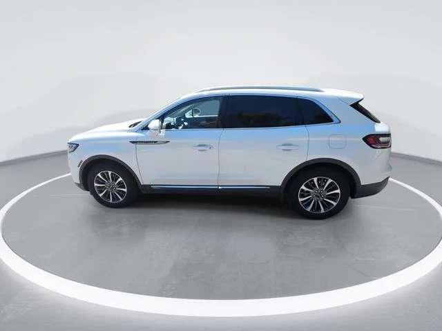 Used 2023 White Lincoln Standard image 5