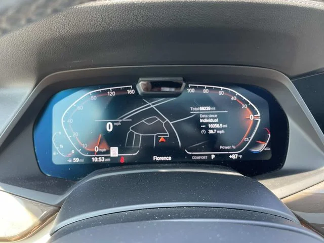 Used 2022 White BMW sDrive40i image 21
