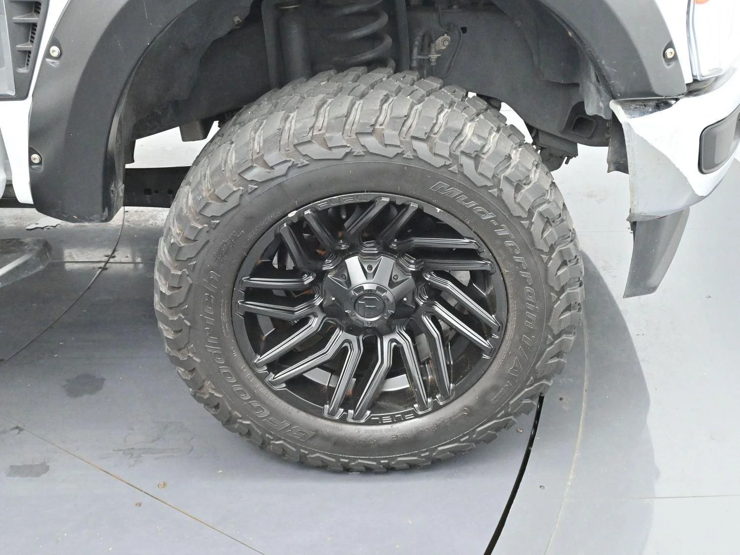 Used 2023 Oxford White Ford XL image 29
