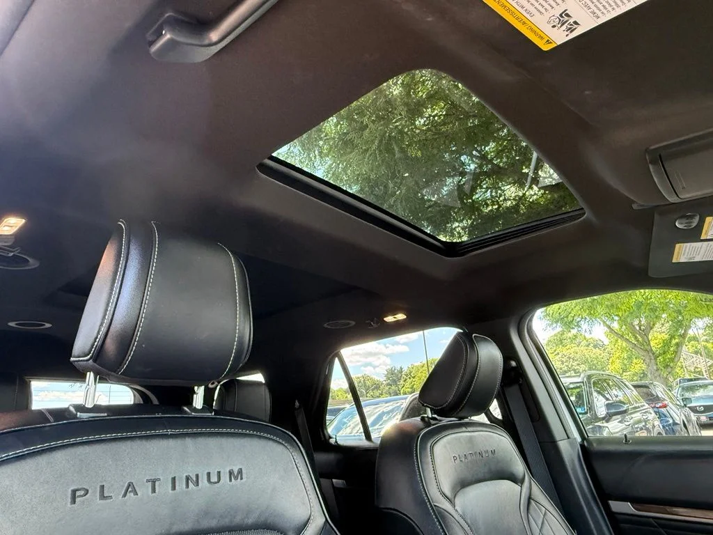 Used 2019 White Ford Platinum image 36
