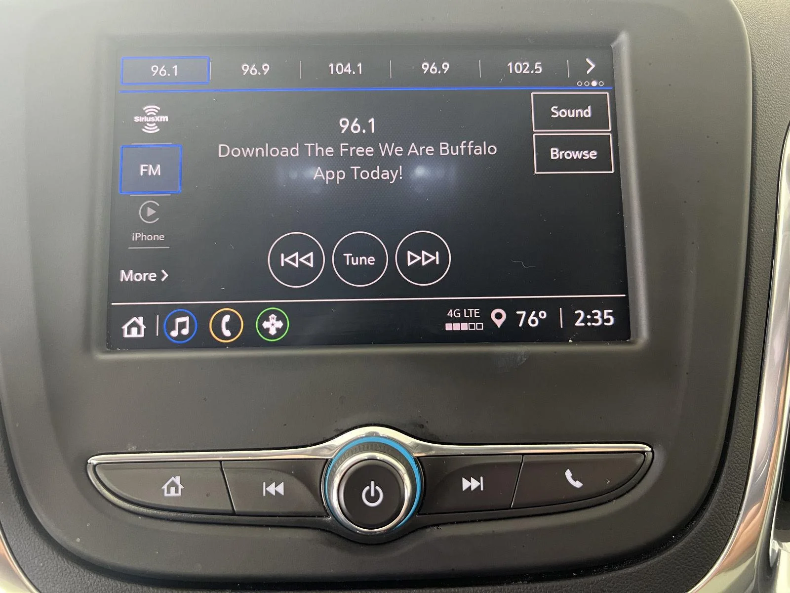 Used 2024 Lakeshore Blue Metallic Chevrolet LT image 13