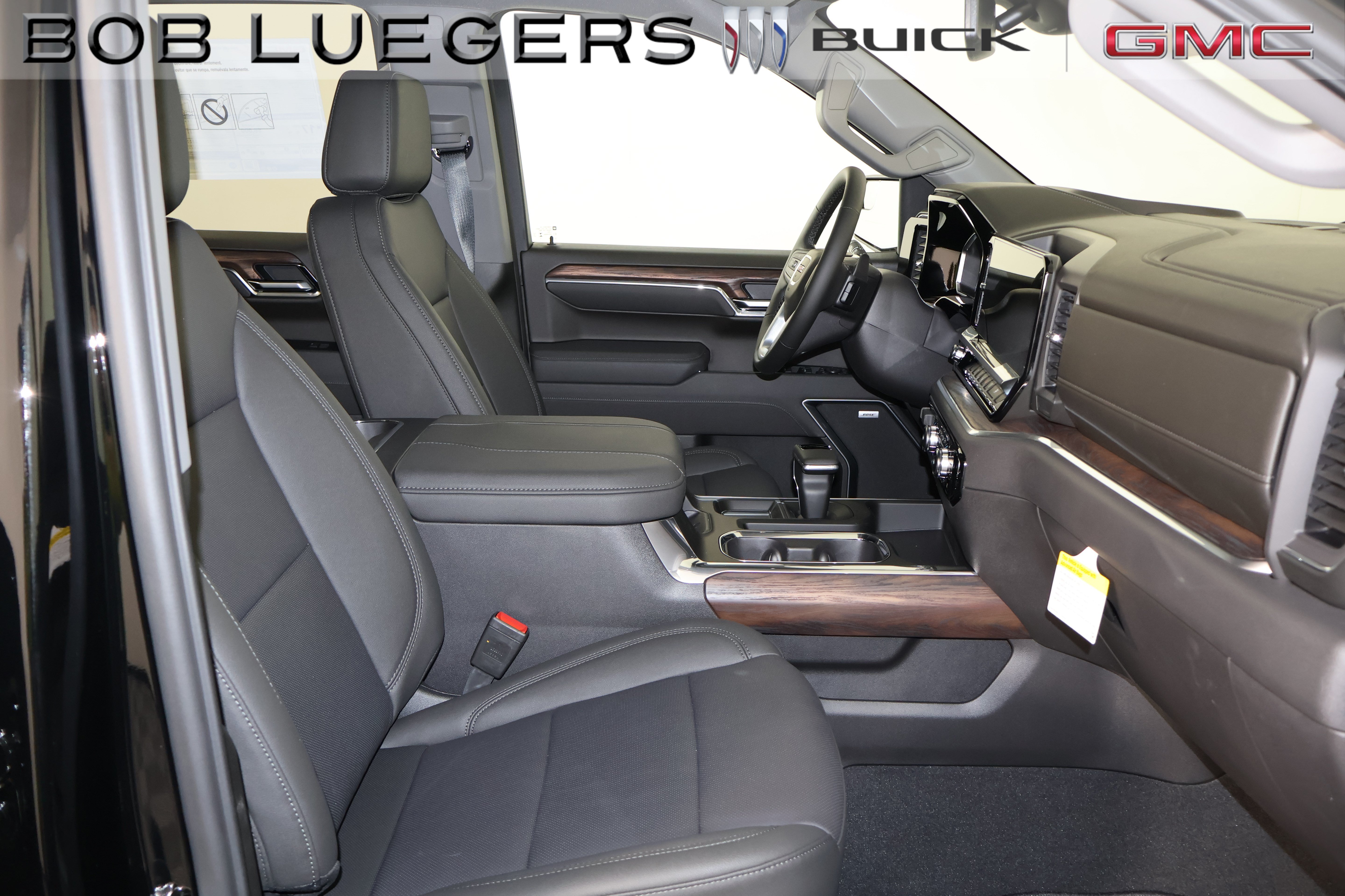 2026 GMC Sierra 1500 SLT - Photo 21