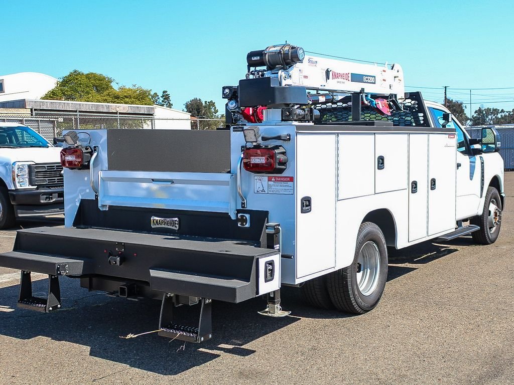 New 2025 Oxford White Ford XL image 8