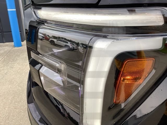 New 2026 Agate Black Metallic Ford Lariat® image 5