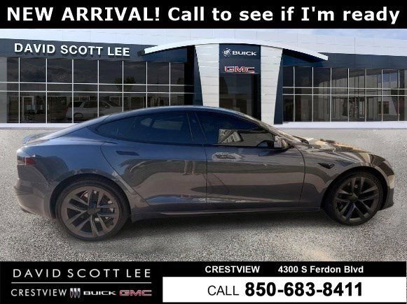 2022 Tesla Model S Plaid's photo