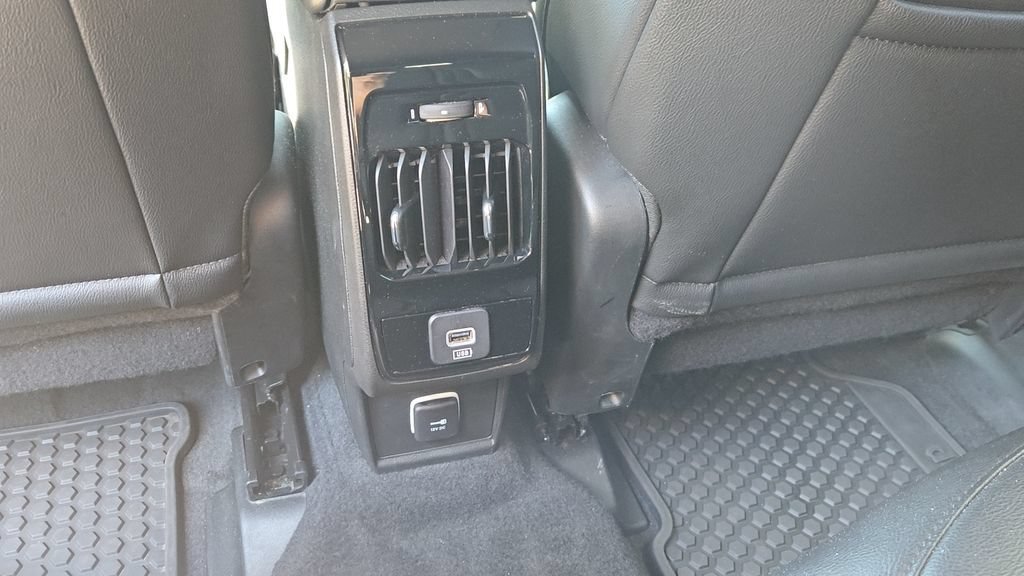 Used 2025 Red Hot Pearlcoat Jeep Trailhawk image 27