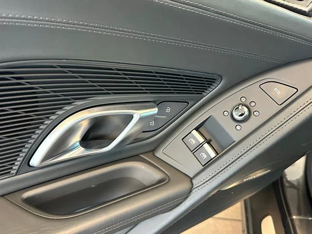 Used 2017 Daytona Gray Pearl Effect Audi V10 image 12