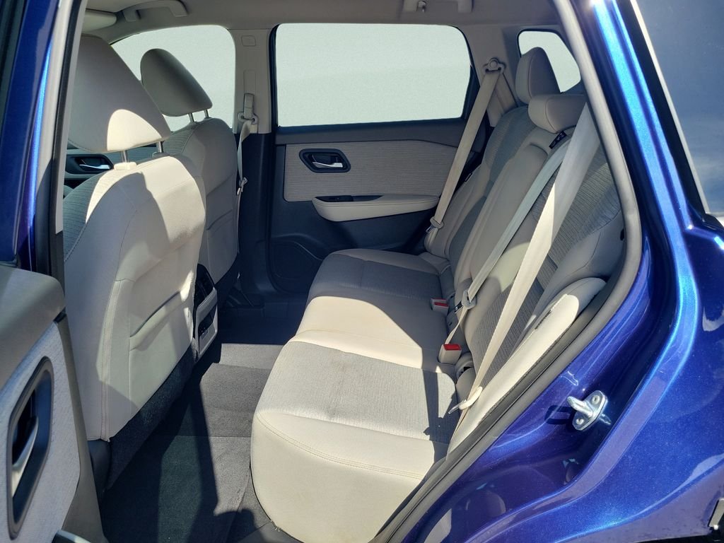 2022 Nissan Rogue SV - Photo 10