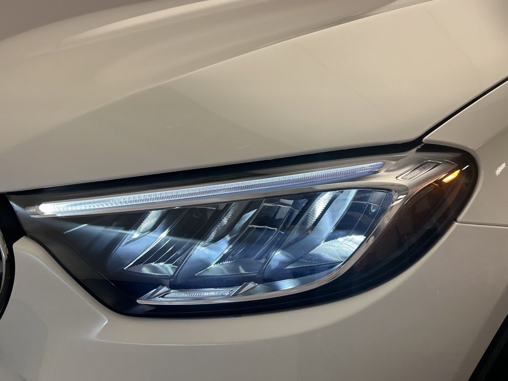 Used 2026 Polar White Mercedes-Benz GLC 300 image 9