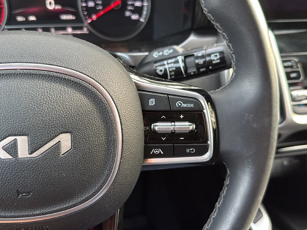 Used 2023 Gray Kia S image 17