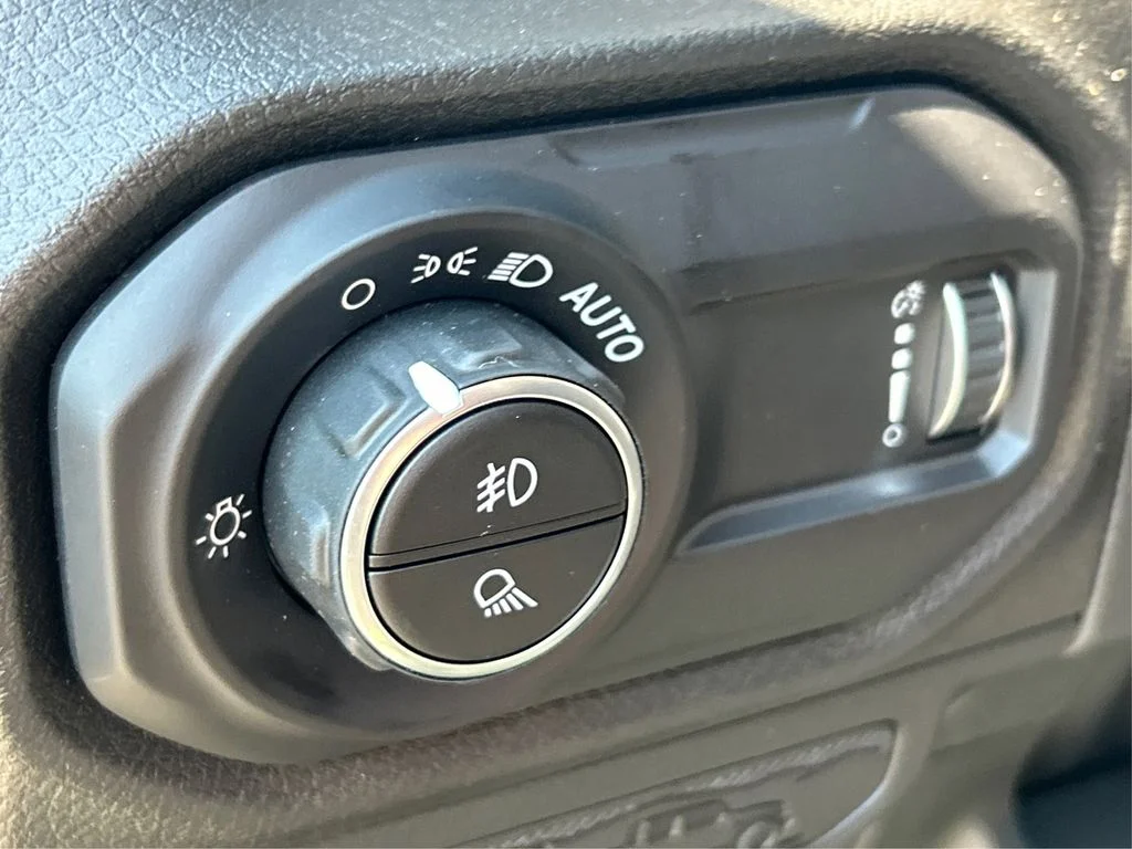2025 Jeep Gladiator Sport S - Photo 38