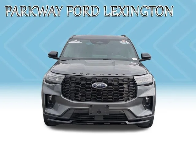 Used 2025 Gray Ford ST-Line image 8