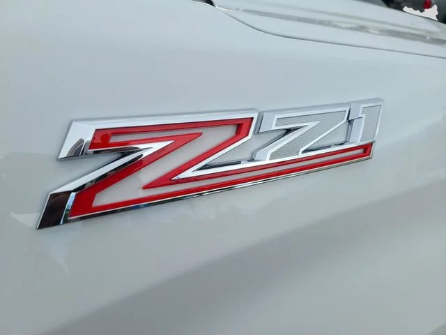 New 2026 Summit White Chevrolet LT Trail Boss image 32