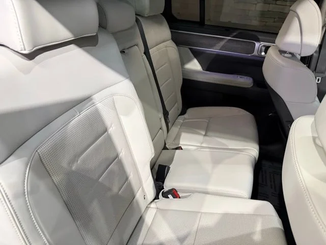 2026 Hyundai Santa Fe Limited - Photo 37
