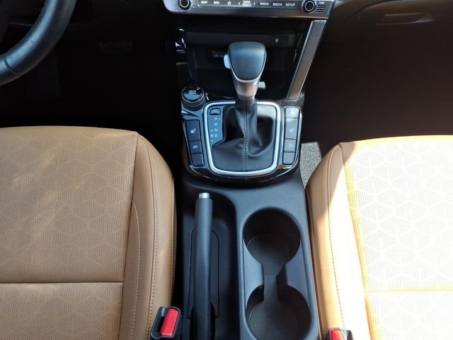 Used 2024 Snow White Pearl Kia EX image 25