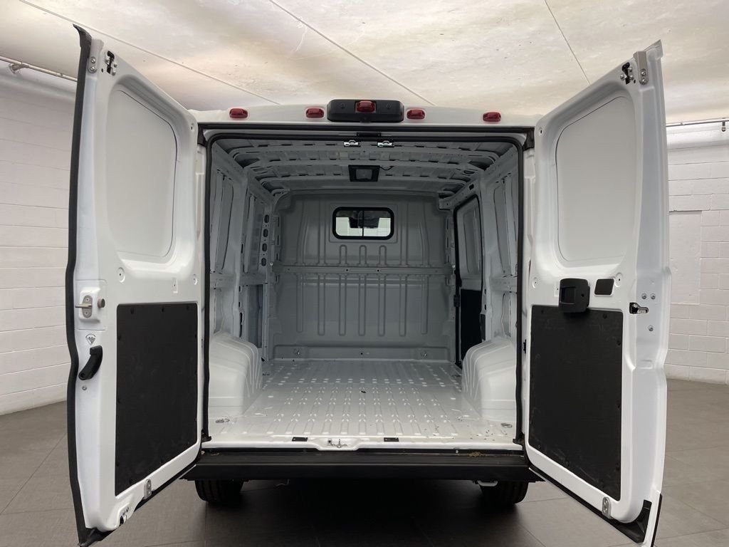 New 2026 Bright White Clear-Coat Exterior Paint RAM Low Roof image 6