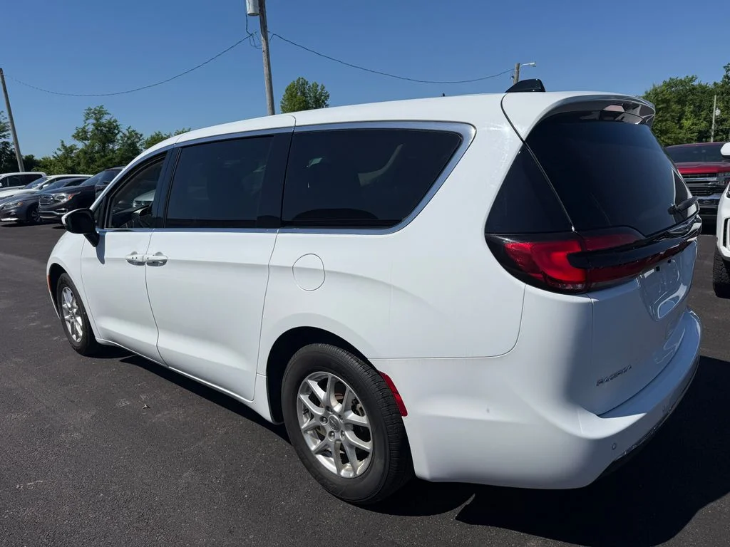 Used 2023 White Chrysler Touring L image 24
