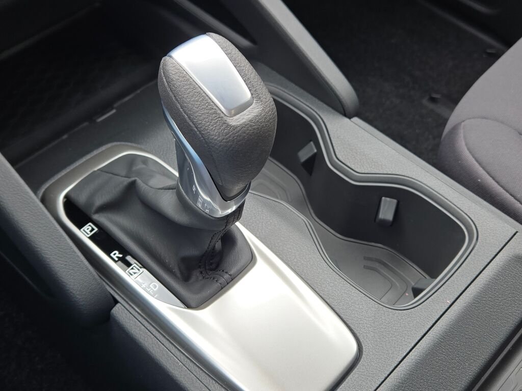 New 2026 Glacier White Nissan Crew Cab S image 22