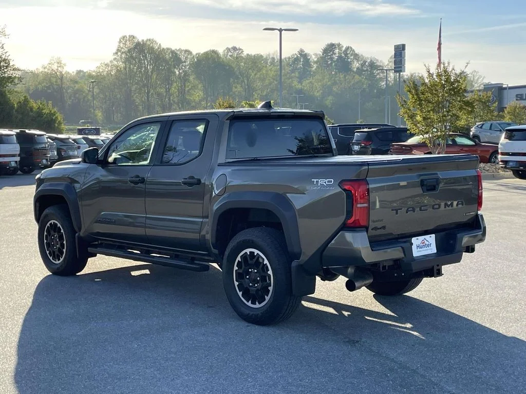 2025 Toyota Tacoma TRD Off Road - Photo 28