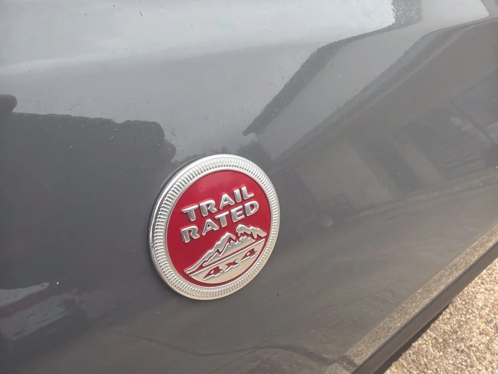 Used 2020 Gray Jeep Trailhawk image 13