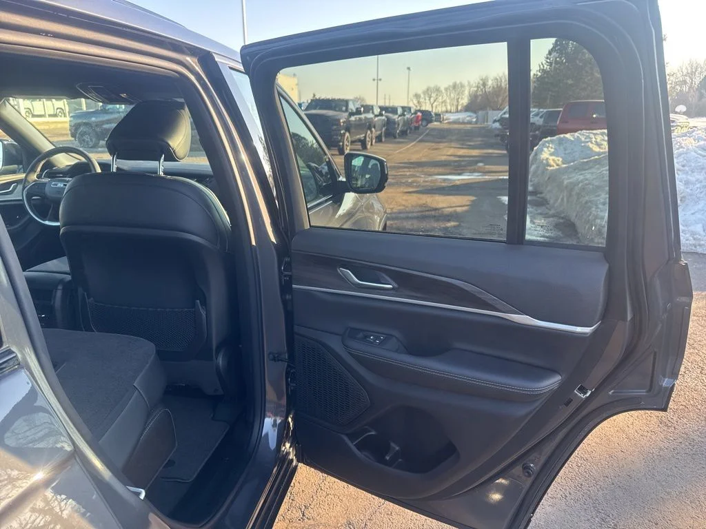 2026 Jeep Grand Cherokee Laredo - Photo 47